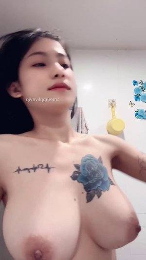 Bảo Trân 2k4 banh háng xoa mép bím hồng cực nứng – Huỳnh Bảo Trân 2k4