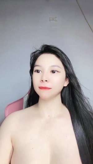 Ngày ruồi, tháng muỗi, năm bọ chét, đêm nằm gãi dái nhớ em Ly – MMlive Ly_Xu